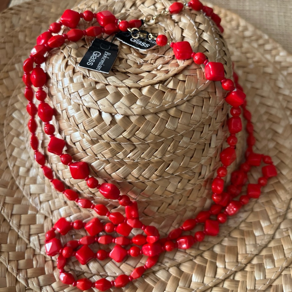 Bohemian Glass Necklace‎